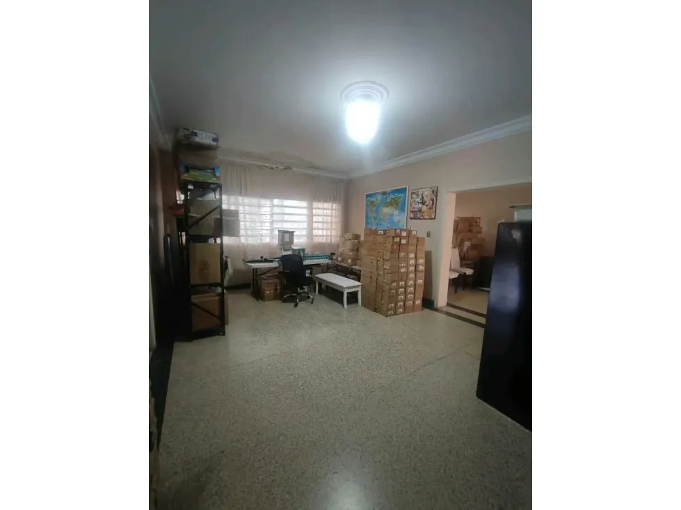 Se vende casa para remodelar 490m2 Altamira 0725 - 21