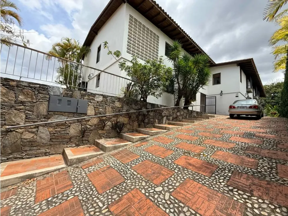 Se vende casa 600m2/ 7h/8pe lomas del mirador