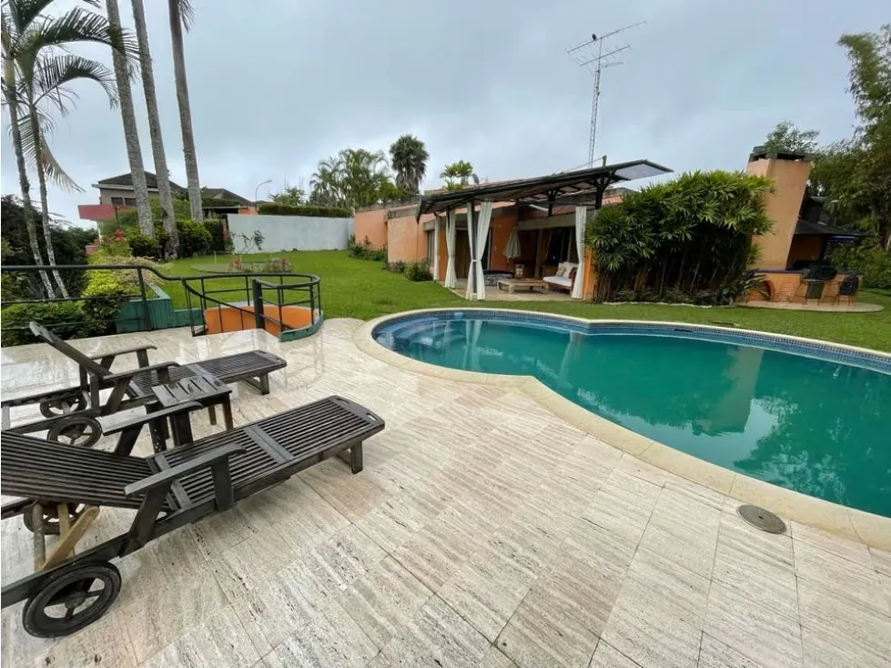 Vendo casa 550m2 3h+s/5b+s/5p La Lagunita 4363