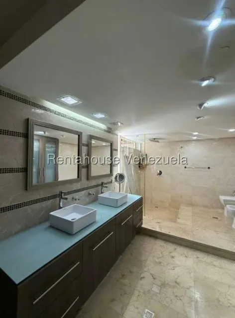 Casa (Multipes Niveles) en Venta en El Hatillo, Distrito Metropolitano - 21
