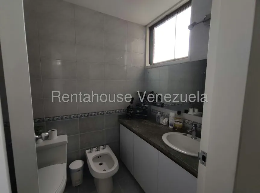 Apartamento (1 Nivel) en Venta en Prados del Este, Distrito Metropolitano - 20