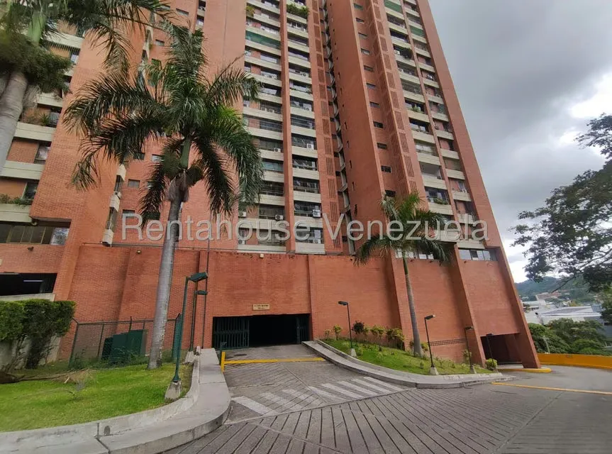 Apartamento (1 Nivel) en Venta en Prados del Este, Distrito Metropolitano - 43