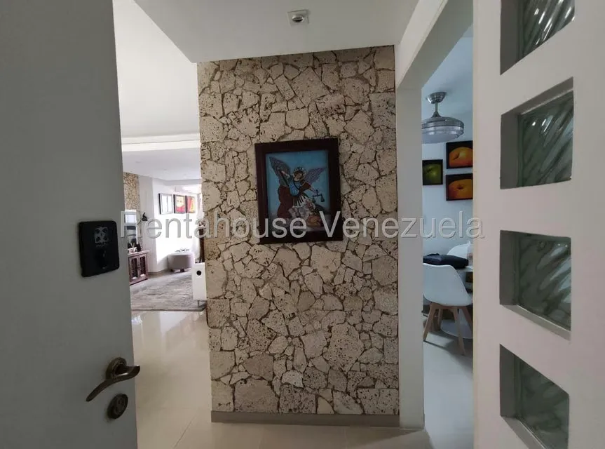 Apartamento (1 Nivel) en Venta en Prados del Este, Distrito Metropolitano - 7