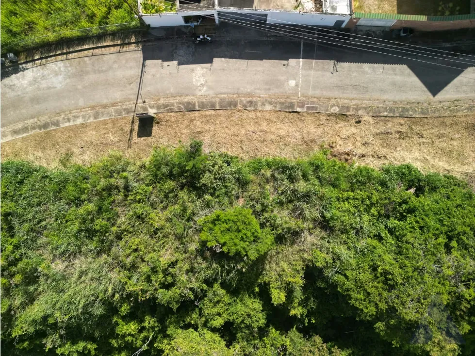 Vendo terreno 1891m2 Bosques de La Lagunita 1702 - 7