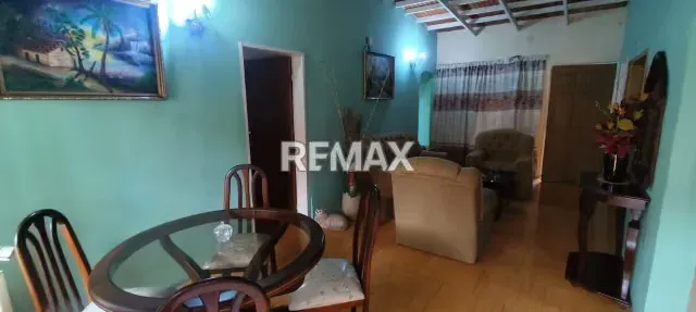 Casa en venta en san joaquin de turmero a pocos metros de la av. intercomunal cerca del ambulatorio y el registro principal - 19