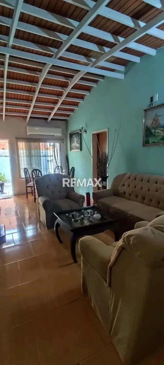 Casa en venta en san joaquin de turmero a pocos metros de la av. intercomunal cerca del ambulatorio y el registro principal - 2