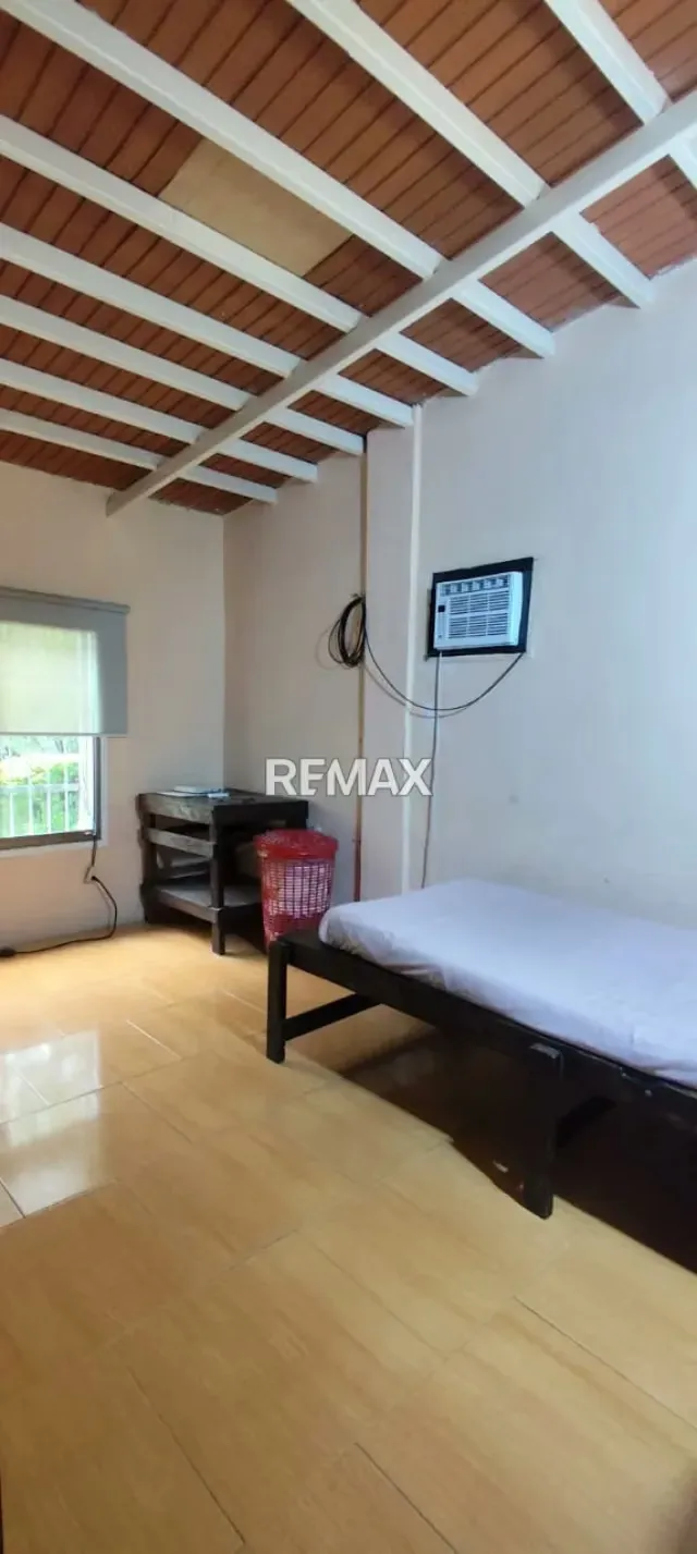 Casa en venta en san joaquin de turmero a pocos metros de la av. intercomunal cerca del ambulatorio y el registro principal - 10