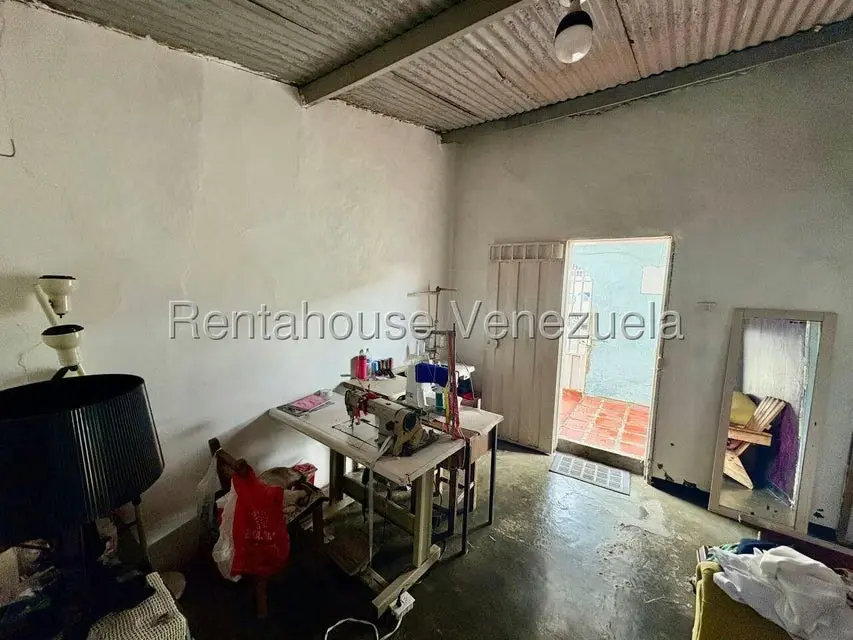 Casa (1 Nivel) en Venta en Centro, Lara - 15