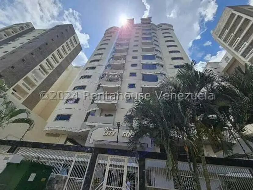 Apartamento (1 Nivel) en Venta en Base Aragua, Aragua