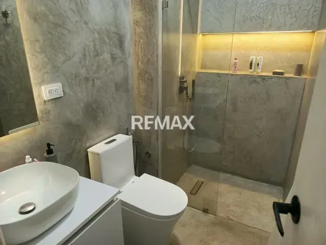 MODERNO APARTAMENTO CON VISTAS INCREIBLES AL MAR Y A LA CIUDAD , DECORADO CON PIEZAS DE ACABADOS POTENCIALES Y CERCANIA A CENTROS COMERCIALES EN LA ISLA DE MARGARITA - 6