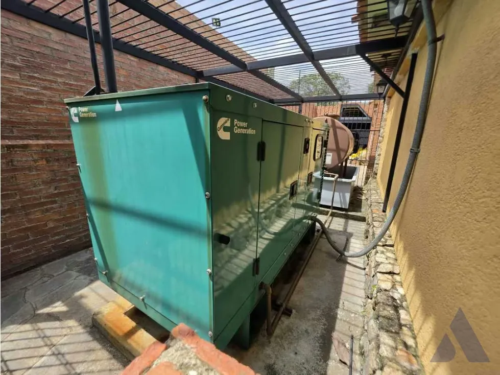 Vendo casa de una planta y jardin en calle cerrada 420m2 Guaparo 2641 - 19