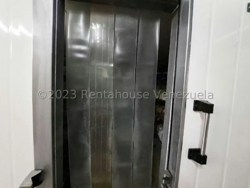Galpon - Deposito en Venta en Centro, Lara - 18