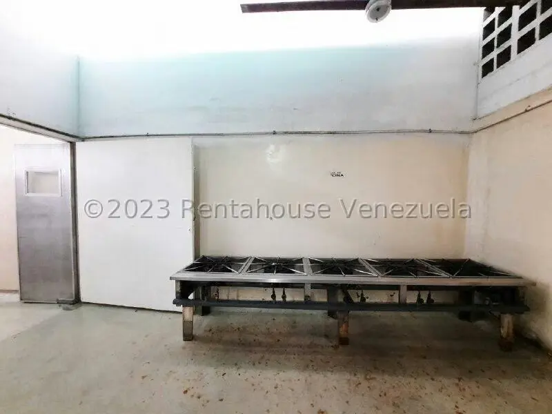 Galpon - Deposito en Venta en Centro, Lara - 23