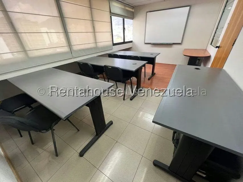 Oficina en Venta en Santa Eduvigis, Distrito Metropolitano - 17
