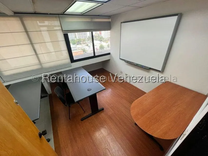 Oficina en Venta en Santa Eduvigis, Distrito Metropolitano - 19