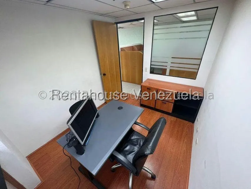 Oficina en Venta en Santa Eduvigis, Distrito Metropolitano - 22
