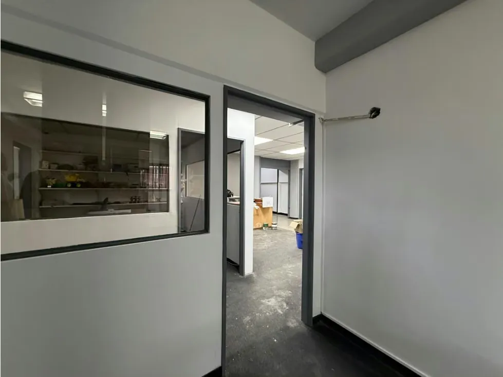 Se vende/alquila Galpon 220m² La Urbina - 8