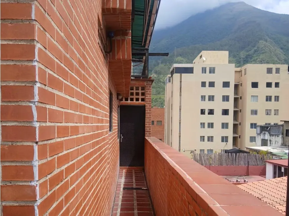 VENTA DE EDIFICIO DE 4 PISOS, 870,72 M2 URB. LOS CHORROS (RR) - 22