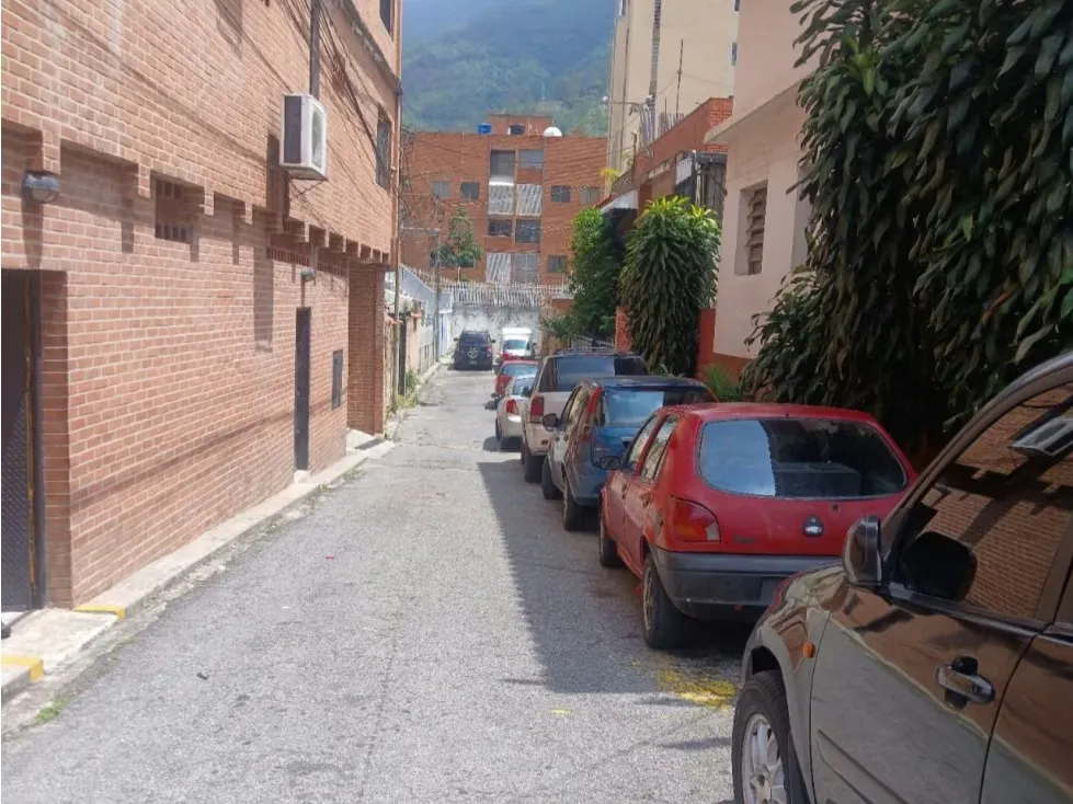 VENTA DE EDIFICIO DE 4 PISOS, 870,72 M2 URB. LOS CHORROS (RR) - 27