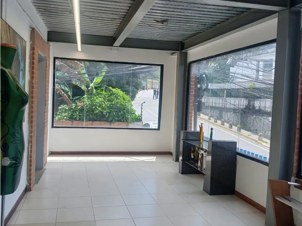 VENTA DE EDIFICIO DE 4 PISOS, 870,72 M2 URB. LOS CHORROS (RR) - 10