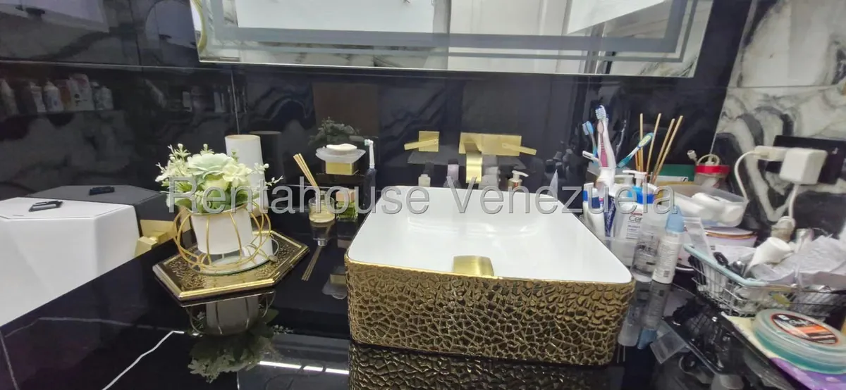Apartamento (1 Nivel) en Venta en Los Palos Grandes, Distrito Metropolitano - 20