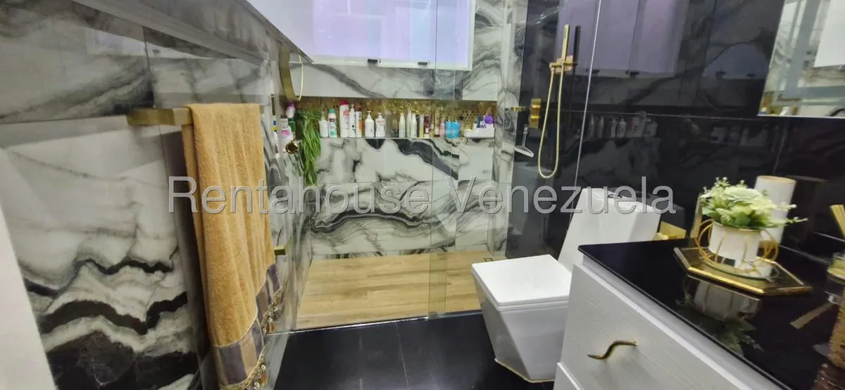 Apartamento (1 Nivel) en Venta en Los Palos Grandes, Distrito Metropolitano - 22