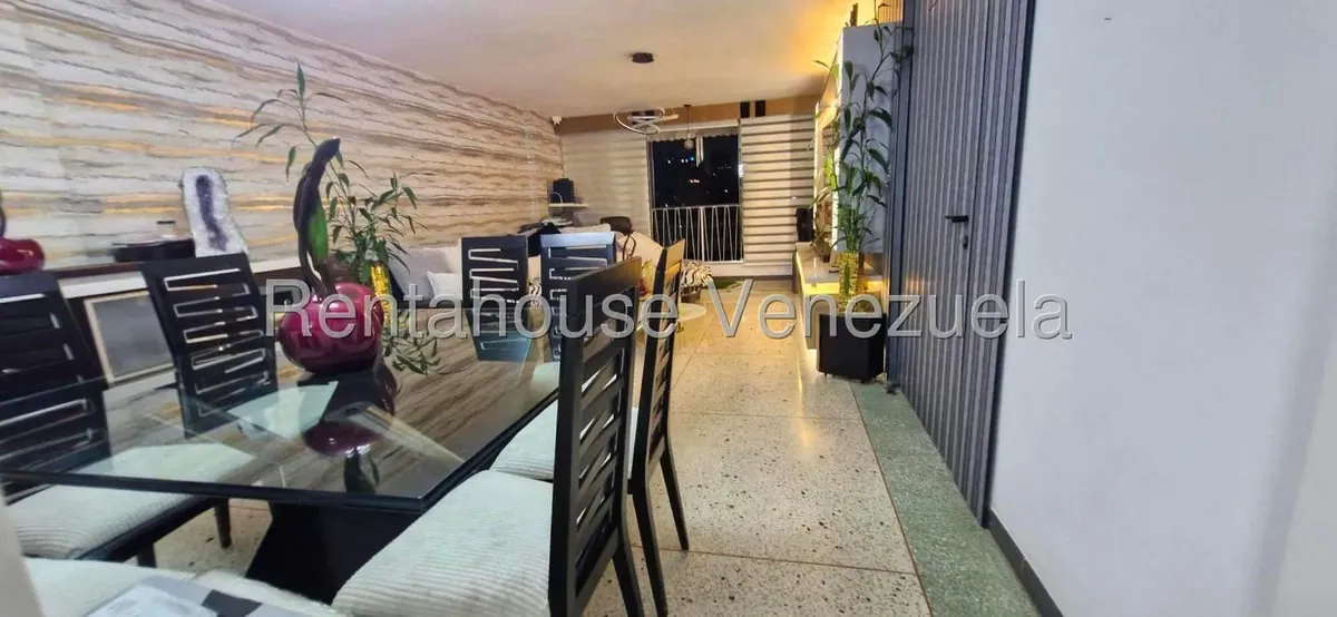 Apartamento (1 Nivel) en Venta en Los Palos Grandes, Distrito Metropolitano - 25