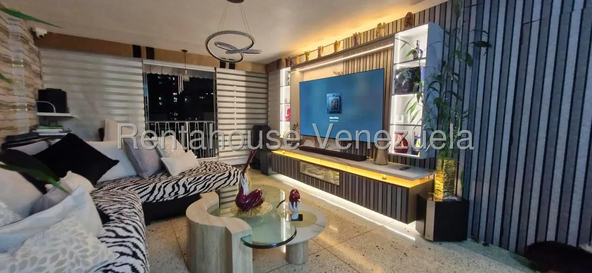 Apartamento (1 Nivel) en Venta en Los Palos Grandes, Distrito Metropolitano - 31