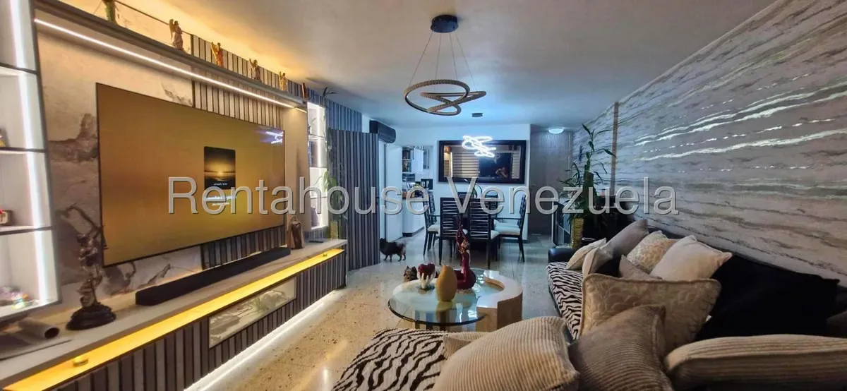 Apartamento (1 Nivel) en Venta en Los Palos Grandes, Distrito Metropolitano - 33