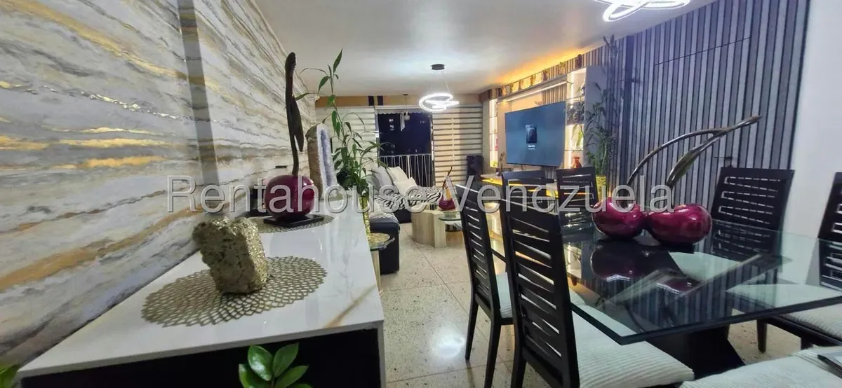 Apartamento (1 Nivel) en Venta en Los Palos Grandes, Distrito Metropolitano - 38
