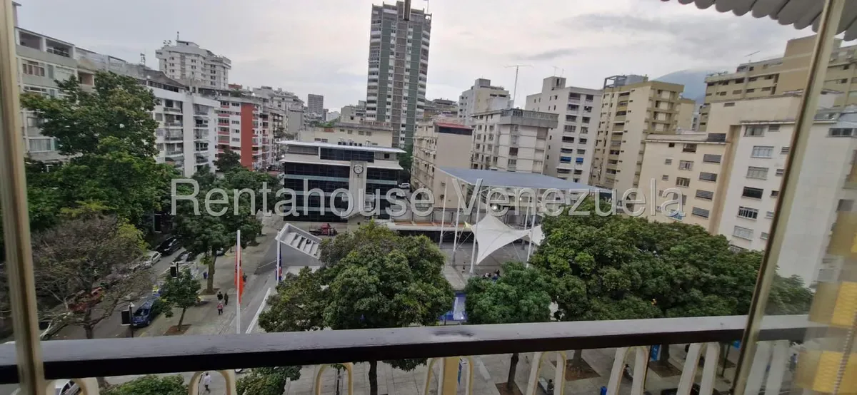 Apartamento (1 Nivel) en Venta en Los Palos Grandes, Distrito Metropolitano - 52