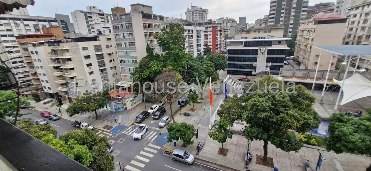 Apartamento (1 Nivel) en Venta en Los Palos Grandes, Distrito Metropolitano - 53