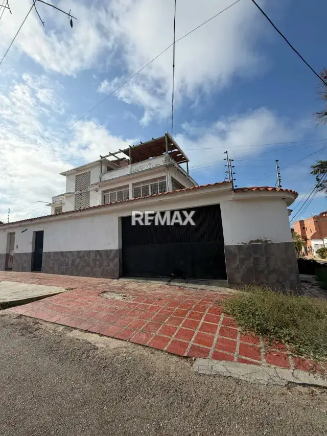 Se vende quinta en playa grande