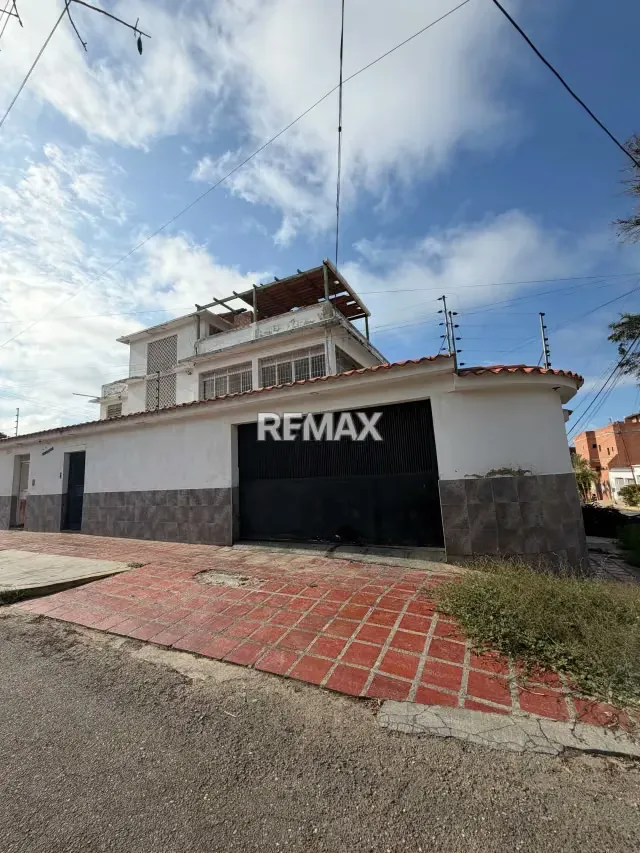 Se vende quinta en playa grande