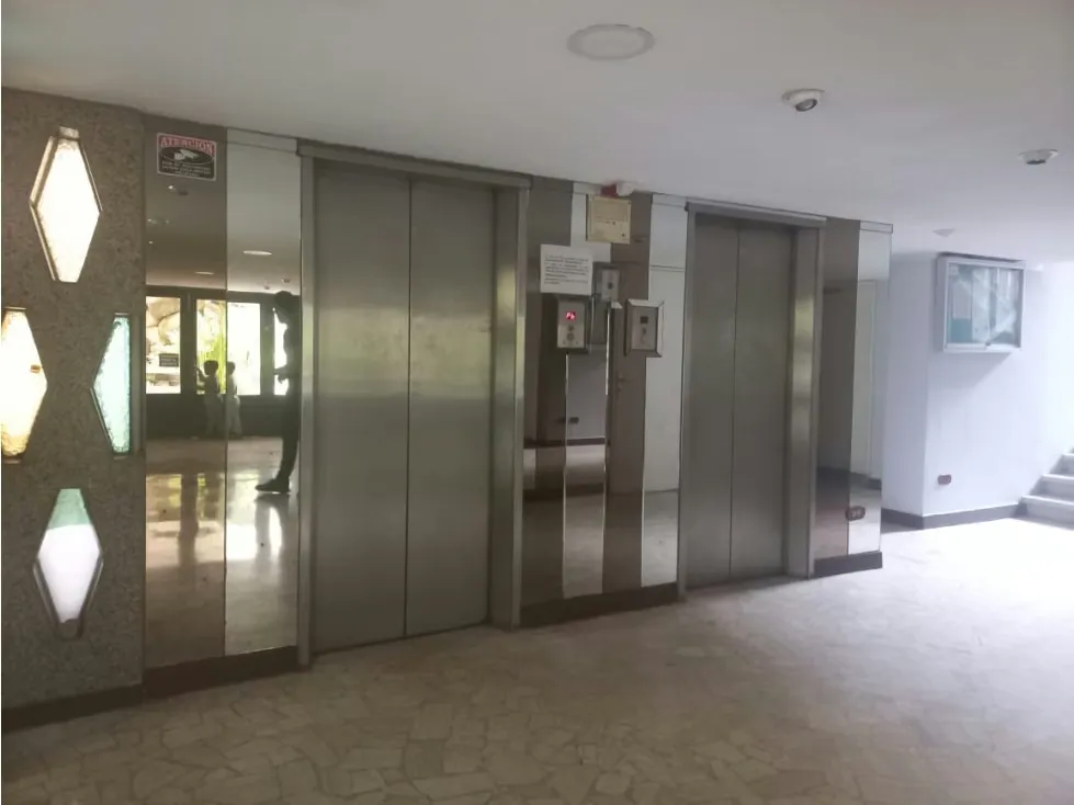 Venta de Apartamento La Urbina 1582NR 107m2/3H/2 y 1/2B/3PE/1M - 4