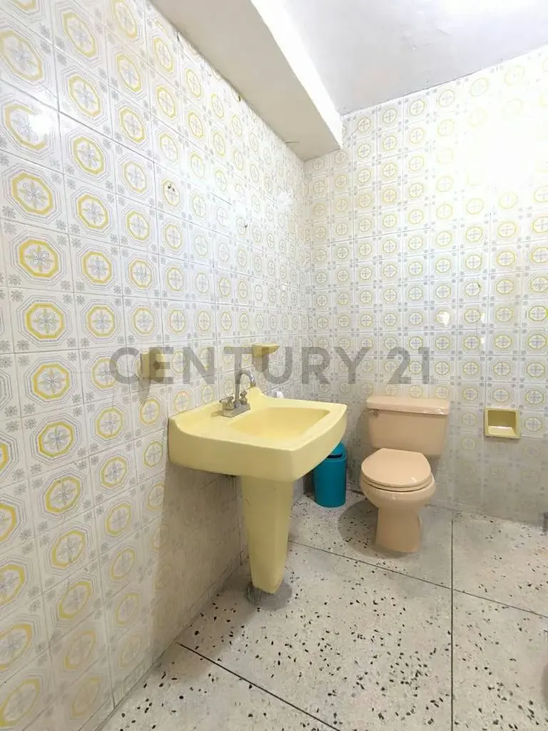 Local comercial casco central de Barcelona - 5