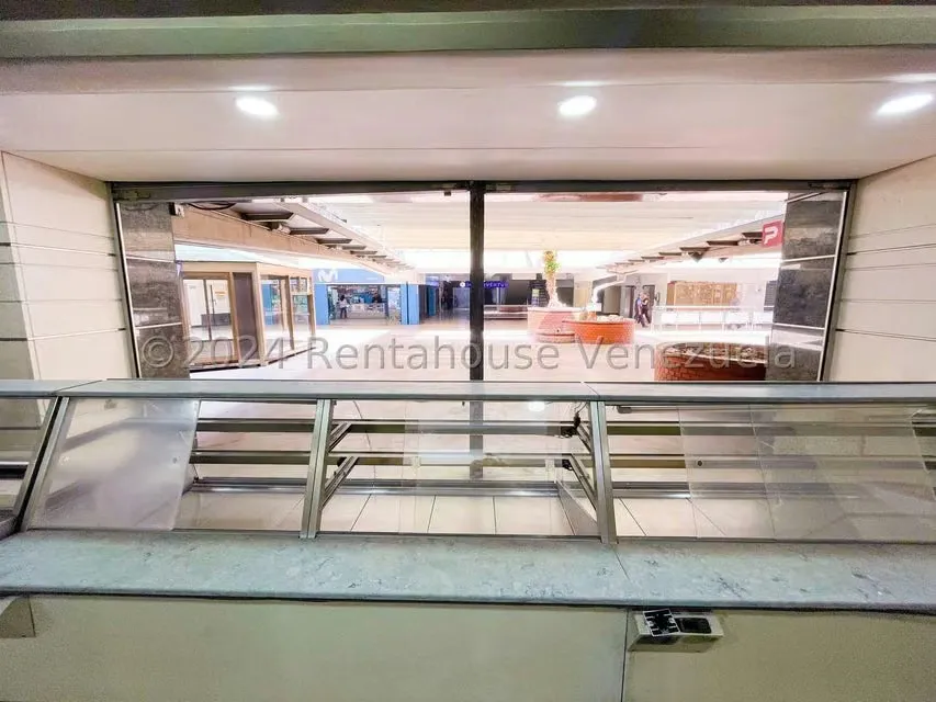 Local Comercial en Venta en Los Palos Grandes, Distrito Metropolitano - 11