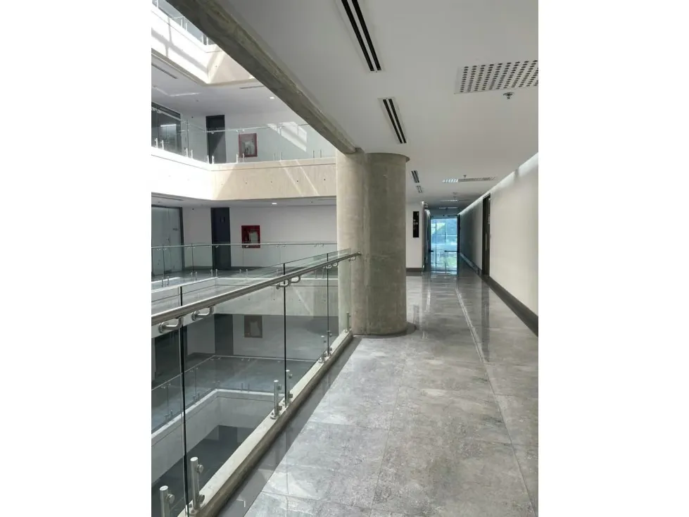 OFICINA EN VENTA 125 M2 - URB. LOS NARANJOS DEL CAFETAL - 3