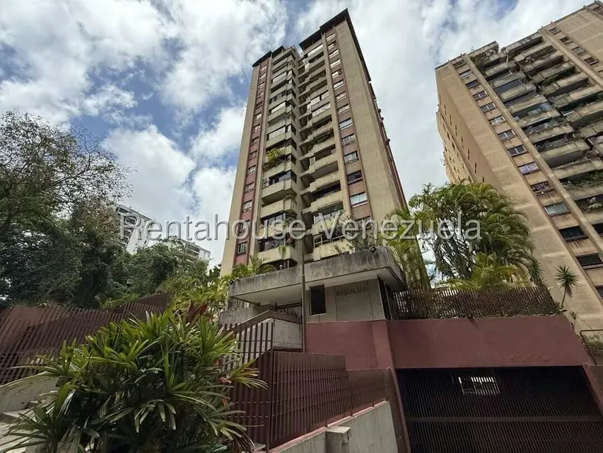 Apartamento (1 Nivel) en Venta en El Cigarral, Distrito Metropolitano - 24