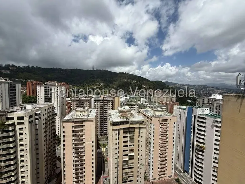 Apartamento (1 Nivel) en Venta en El Cigarral, Distrito Metropolitano - 25