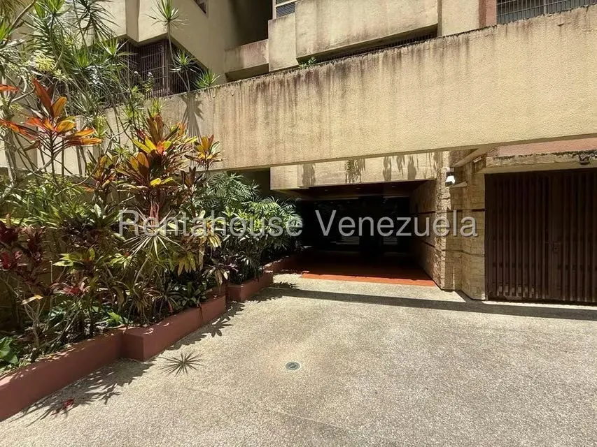 Apartamento (1 Nivel) en Venta en El Cigarral, Distrito Metropolitano - 31