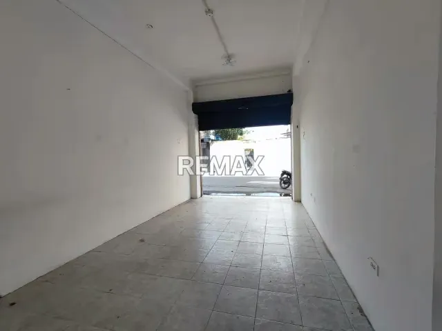 VENDE LOCAL COMERCIAL EN TUCACAS DE 40M2 EN PLENO CASCO CENTRAL - 15