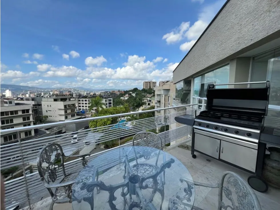 Se vende PH duplex 625m2 7H+S/6B/6P Los Palos Grandes