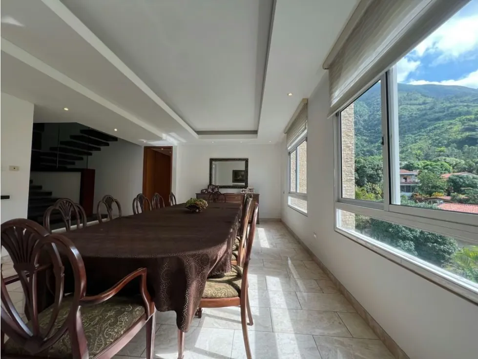 Se vende PH duplex 625m2 7H+S/6B/6P Los Palos Grandes - 16