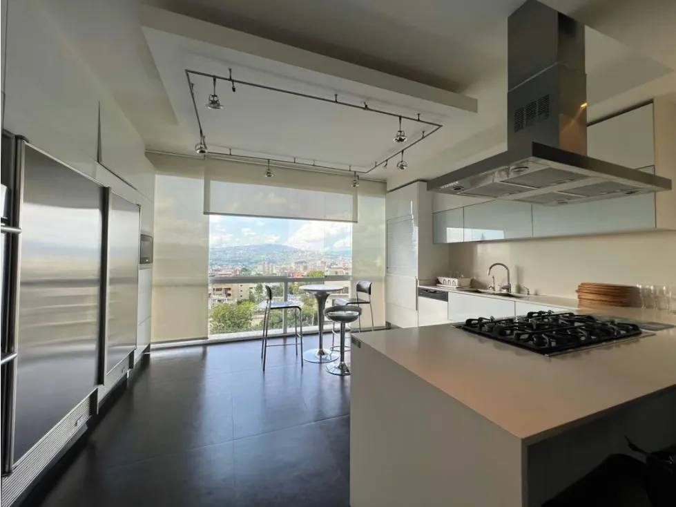 Se vende PH duplex 625m2 7H+S/6B/6P Los Palos Grandes - 8
