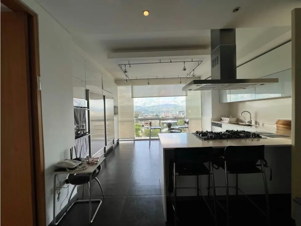 Se vende PH duplex 625m2 7H+S/6B/6P Los Palos Grandes - 9