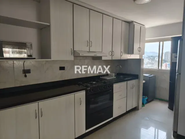 HERMOSO Y AMPLIO APARTAMENTO EN ALQUILER EN LOS RUICES - 7