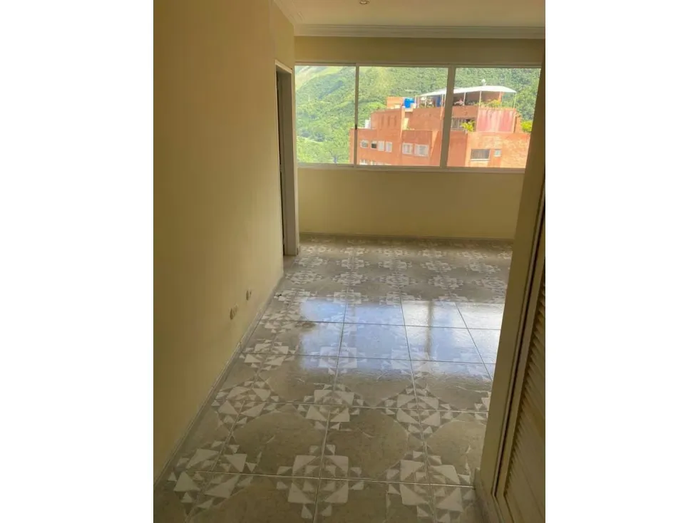 Vendo penthouse 450m2 10h/9b/5p Urbanización Miranda 8432 - 5