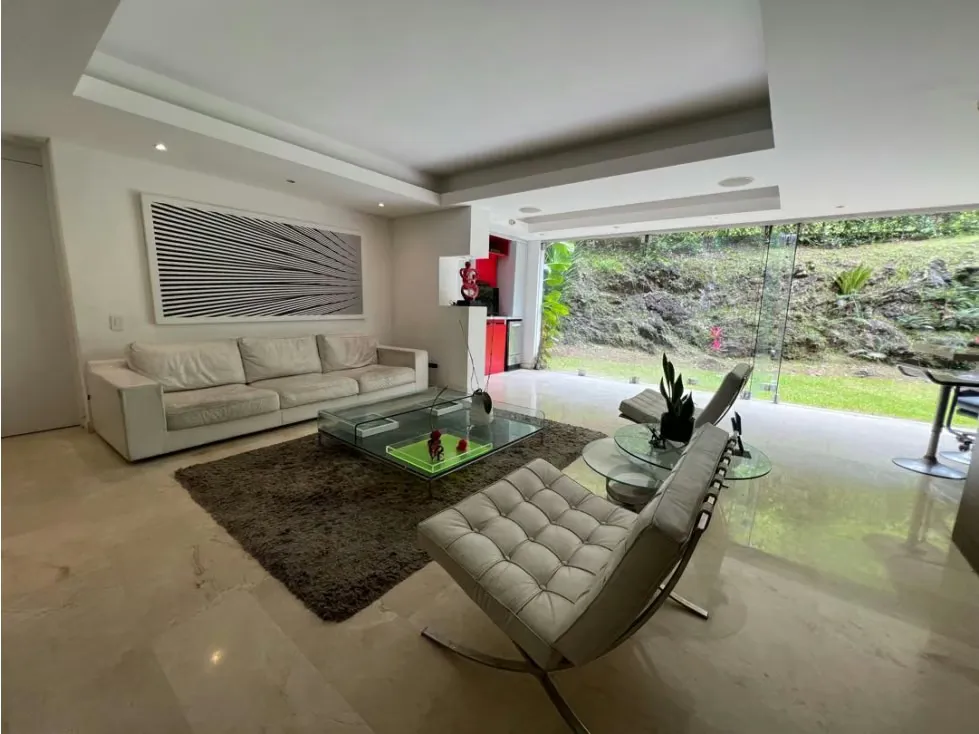 Se vende apartamento 272m2 La Alameda 9854 - 4