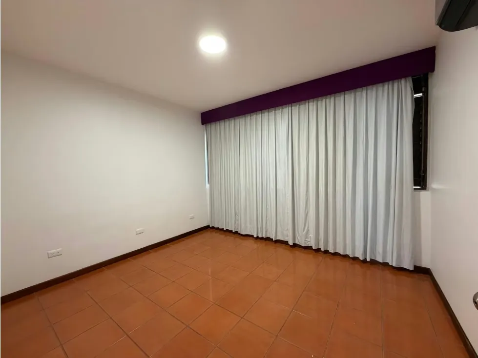 Se alquila Apto 165m² 3h+s/2b+s/2p Lomas de Chuao - 5